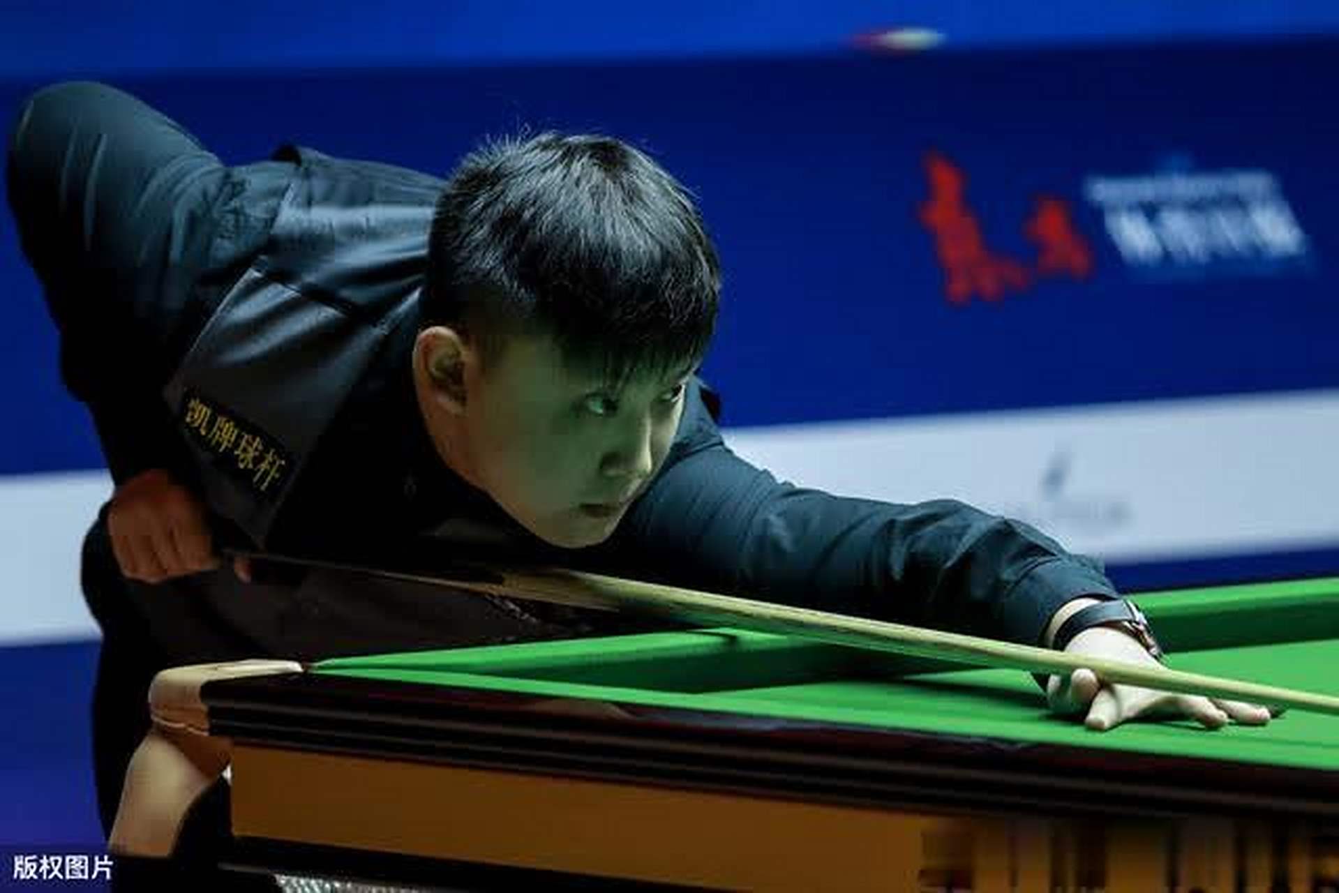 将队友紧密 将队友紧密