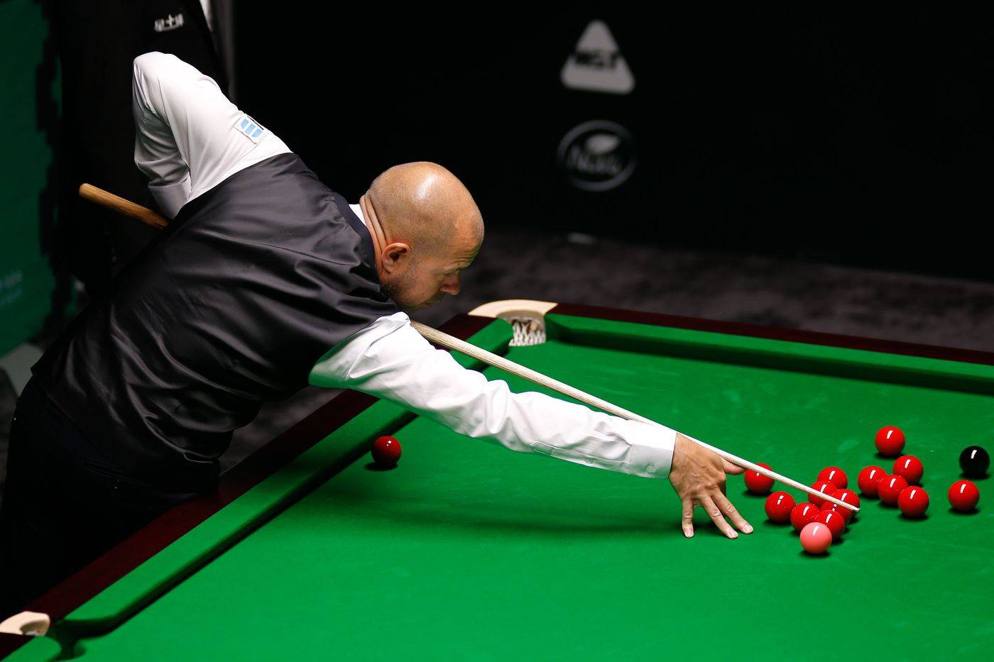 烈的对决中 烈的对决中